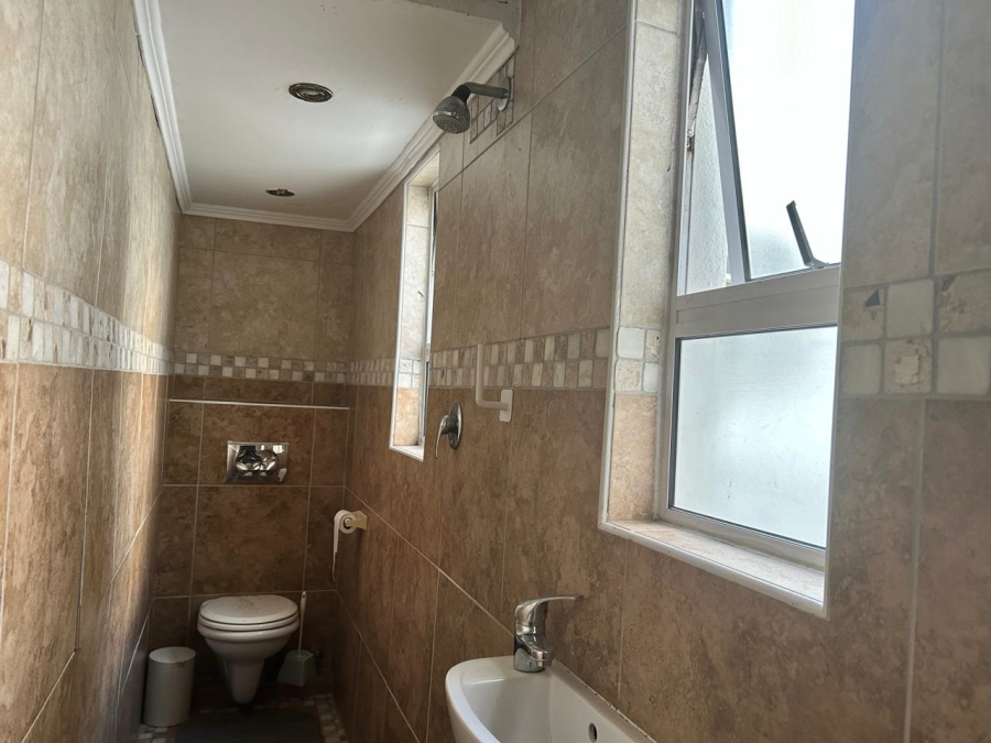 To Let 2 Bedroom Property for Rent in Sea Point Western Cape